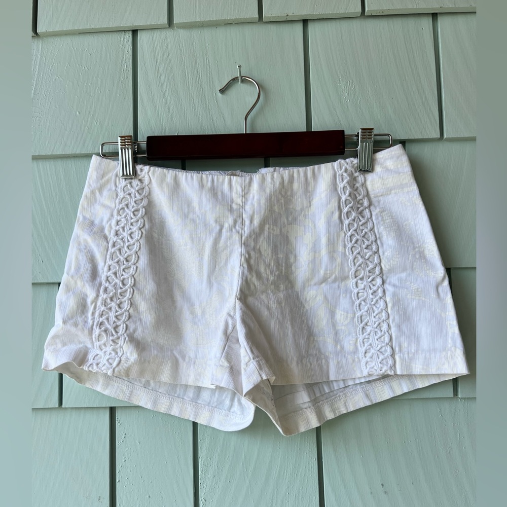 Lilly Pulitzer Liza short - Size 2 - white